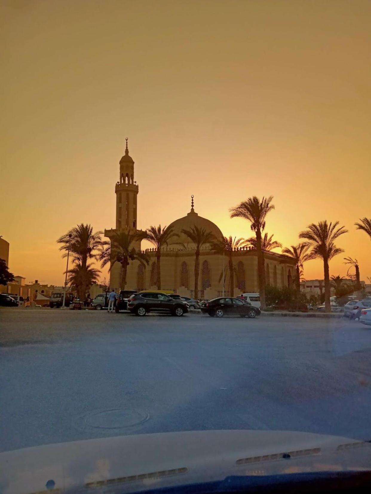 شقة في قلب القاهرة الجديدة تطل على شارع التسعين الشمالي 外观 照片