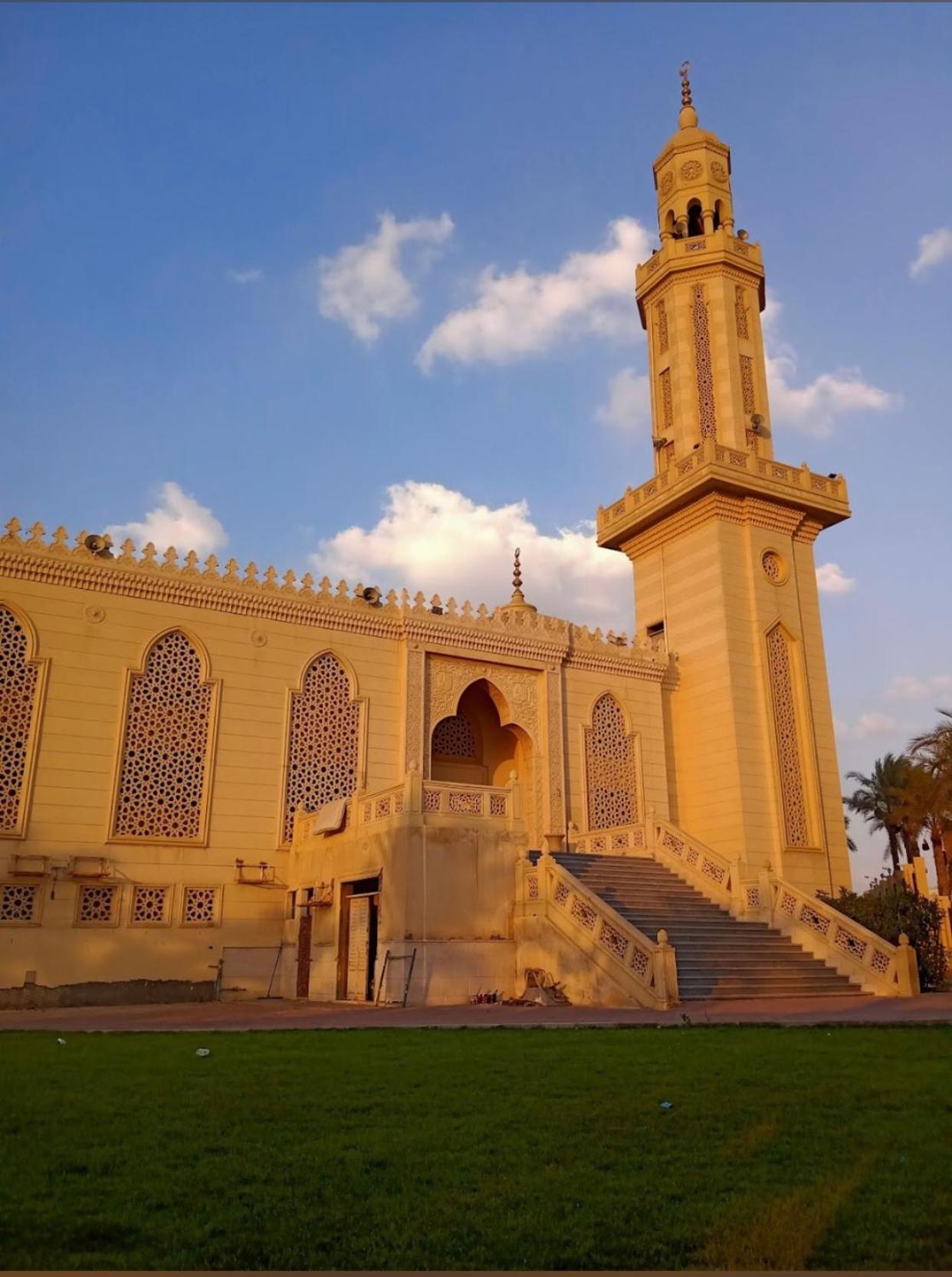 شقة في قلب القاهرة الجديدة تطل على شارع التسعين الشمالي 外观 照片